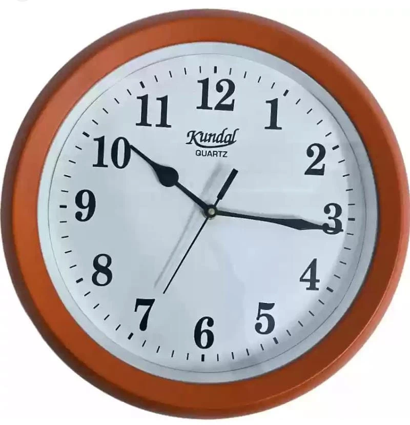 Kundal Quartz Wooden Wall Clock