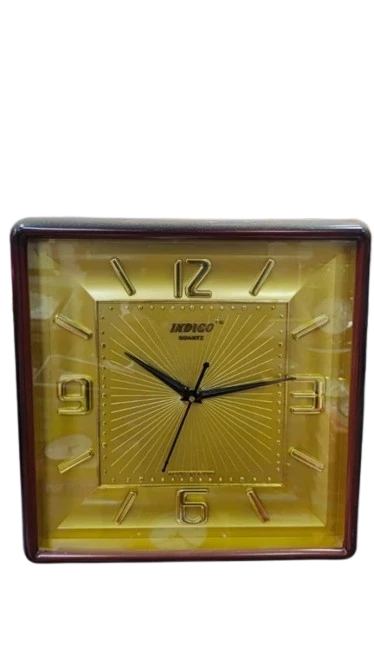 "Classic Gold Wall Clock - A Timeless Elegance"